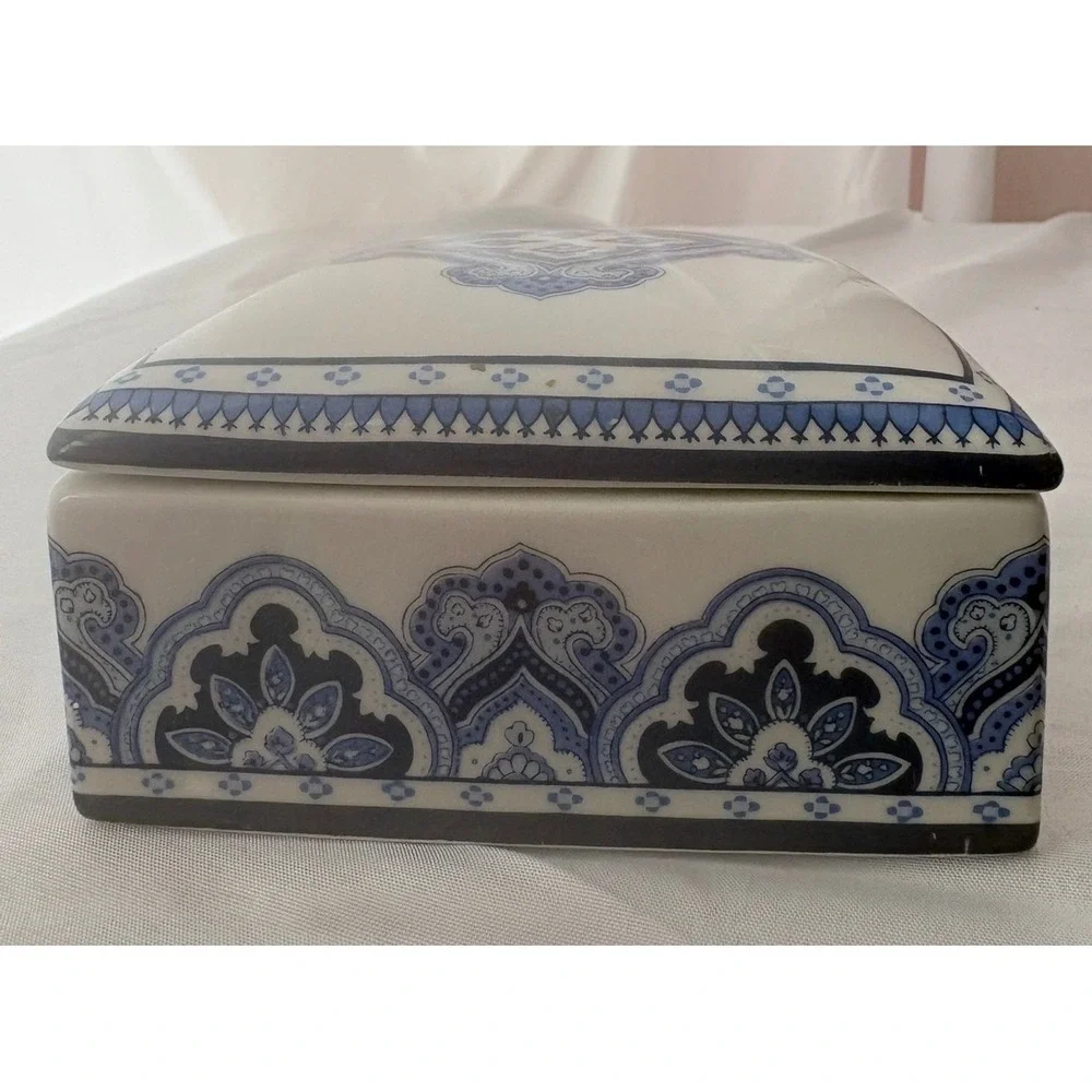Vera Bradley Nantucket Trinket Box Andrea by Sadek Blue White Ceramic Square